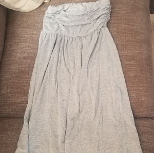 Strapless maternity dress